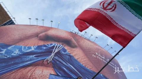 الحرس الثوري يطلب من الأمريكيين عدم التصويت لترامب