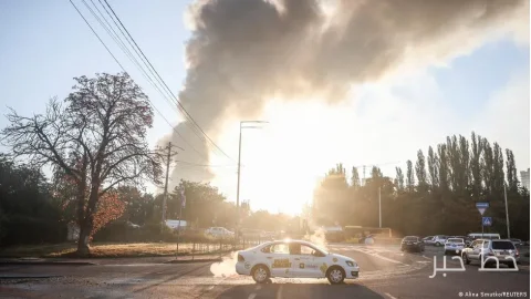 Russian airstrikes in Kyiv and Odesa resulted in 13 injuries