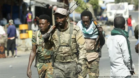 عودة الاشتباكات في تيغراي إثيوبيا مع سيطرة المتمردين TPLF على المطارات