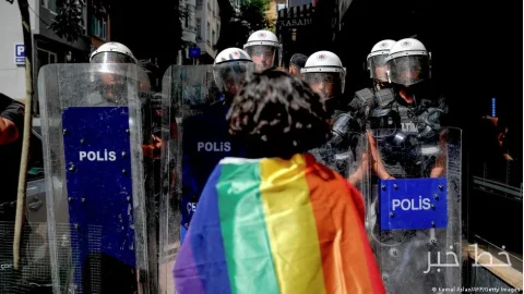 تستمر الحكومة التركية في قمع نشطاء LGBTQ+
