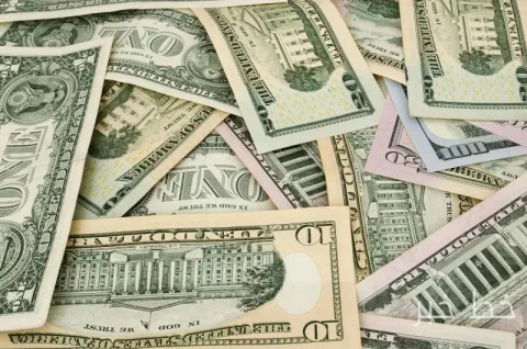 بدهی ملی باید اولویت نخست انتخابات امسال باشد