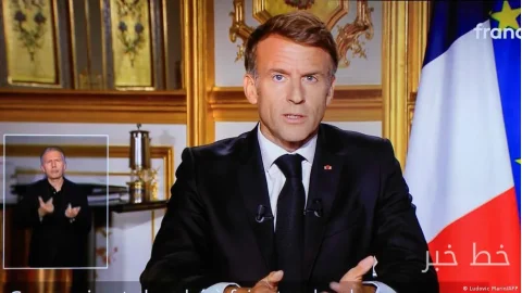 Emmanuel Macron verurteilt das Versagen der Verantwortlichen in den Unruhen der Proteste