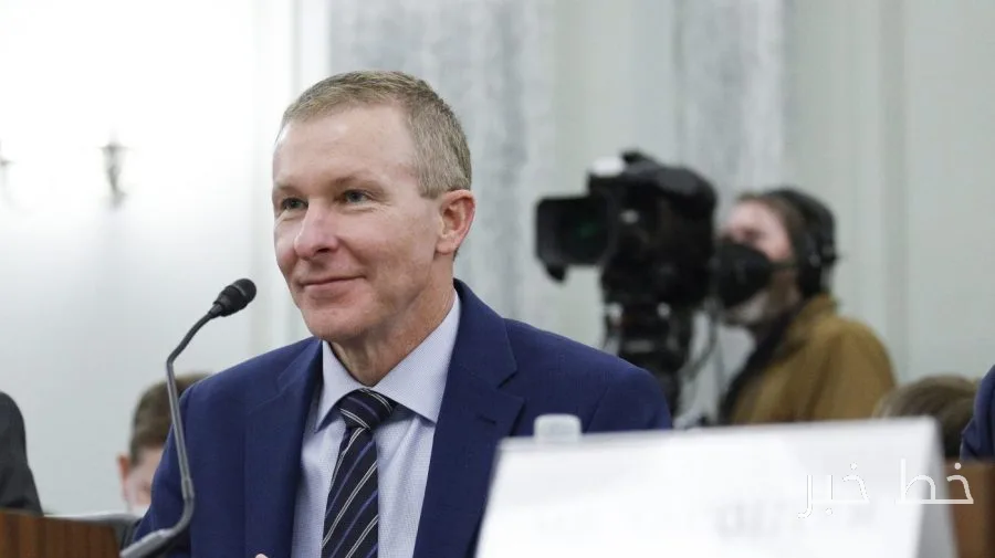 Der CEO von United Airlines fordert eine Vermögenssteuer