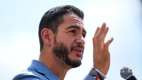 عبدال ال‌سید از الیسا اسلاتکین دفاع کرد