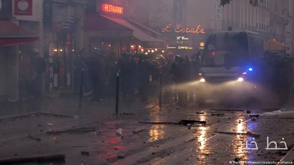 Landesweite Proteste in Frankreich und Auseinandersetzungen mit der Polizei