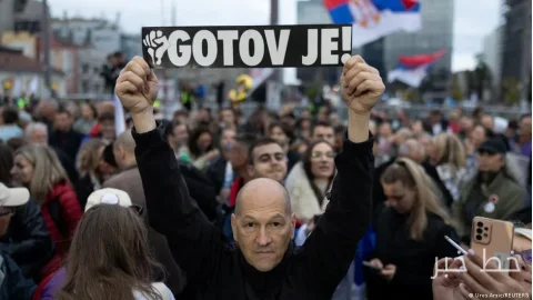 Unterstützung von über 150.000 Menschen für die Studentenbewegung in Belgrad