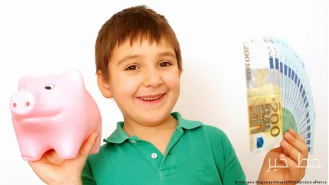 German Parliament Approves Plan to Pay Pensions to Children