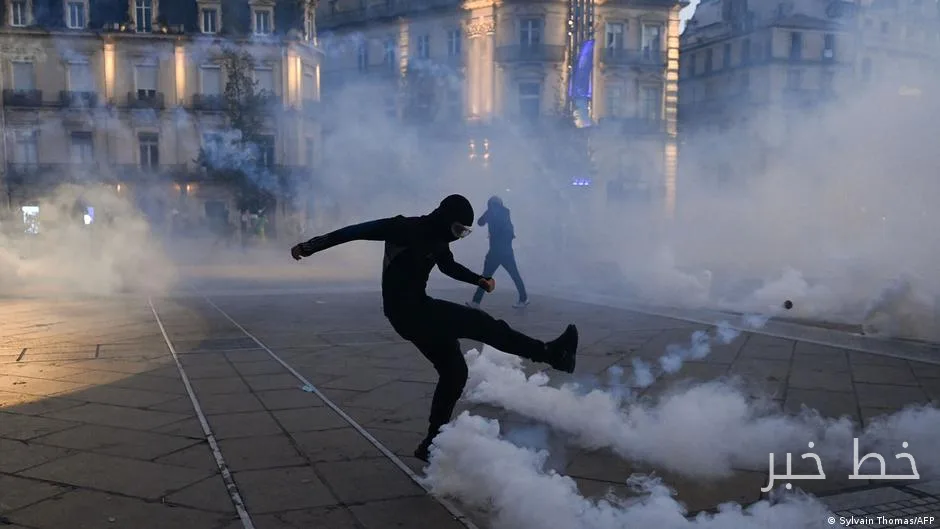 Mehr als 290 Personen in Frankreich wegen Protesten festgenommen